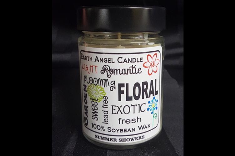 Floral scented candle