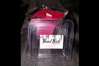 Cranberry wood wick candle